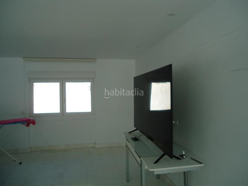 Foto d8f6a47a-a767-41ad-b56e-32a23f479200. Xalet amb piscina a urbanización La Moraleja La Moraleja