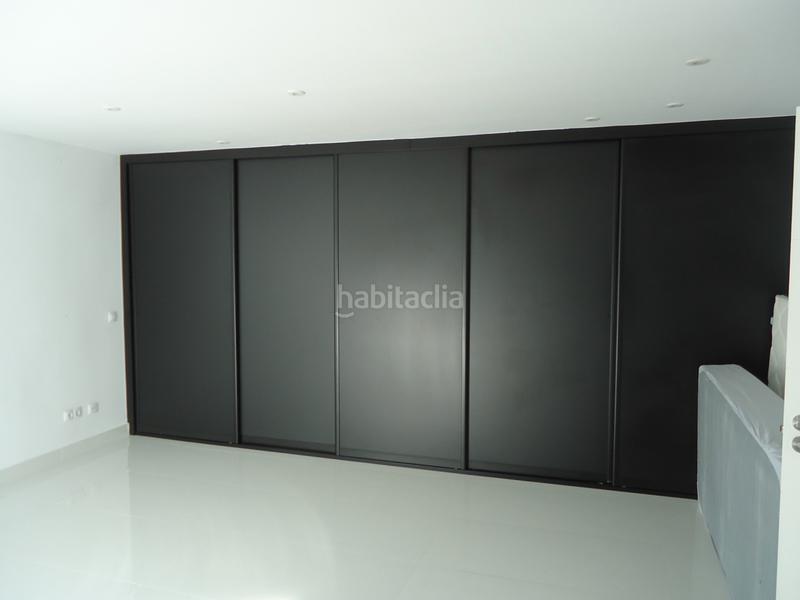 Foto e7f817aa-4238-471b-b050-b4a3e2d4543a. Xalet amb piscina a urbanización La Moraleja La Moraleja