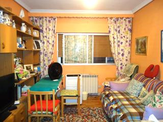 Etagenwohnung in Villaverde Alto. Piso para actualizar en villaverde alto