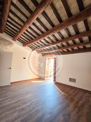 Dúplex  Carrer de santa gertrudis. Dúplex  reforma integral con terraza privada en zona céntrica  –