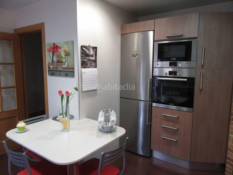 Foto 554f50e2-77b1-4217-be36-f611d61258cd. Casa nucleo urbano casa en venta en perfecto estado en Campins
