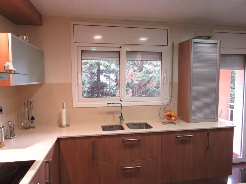 Foto 960bfd43-f930-406a-b792-e69401299038. Casa nucleo urbano casa en venta en perfecto estado en Campins