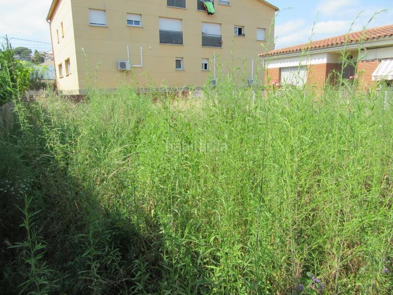 Foto 727571b8-fbf0-4a50-abb8-014f885cf534. Terreno residencial pueblo solar urbano apto para máximo 3 viviendas en Riells i Viabrea