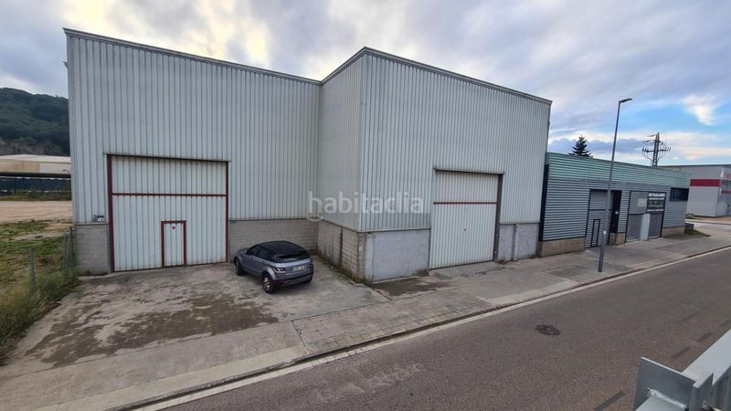 Foto 29576099-43f5-438b-b4b6-56bbdfd0cc93. Nave industrial en carrer carrer de la font dels bocs 15 moli de les planes nave industrial en venta en Sant Celoni