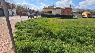 Terreny residencial a Sant Celoni. Sant celoni el temple solar esquinero en venta