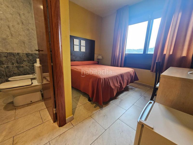 Foto 08c271fa-6640-41da-b123-451f181f2cf3. Edificio 1 linia c35 edificio destinado a barrestaurante y hostal con 10 dormitorios en Sant Celoni
