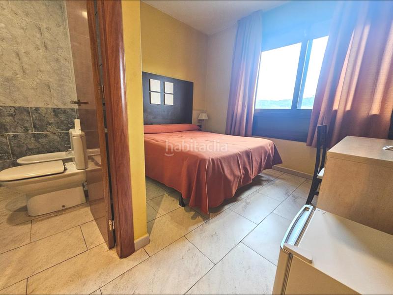 Foto 8817067d-f393-440f-8b13-d2d4398a0ec1. Edificio 1 linia c35 edificio destinado a barrestaurante y hostal con 10 dormitorios en Sant Celoni