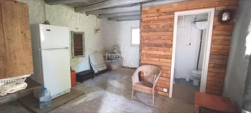 Foto 2755819b-83e7-4b7d-b06a-4dc2fdb4ca51. Masia a Riells i Viabrea