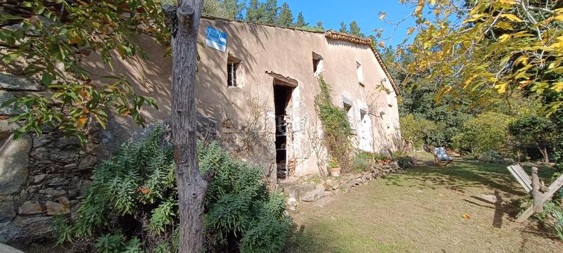 Foto f2033b4a-49d8-4c47-a7e1-8e5b214d7ea0. Masia a Riells i Viabrea