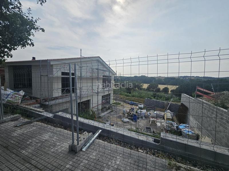 Foto a162d42a-8c4e-4051-a3a7-39c9377d8590. Casa amb aparcament a Roca del Vallès (La)