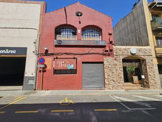 Local Comercial en Sant Celoni. Sant celoni centro gran local comercial en venta junto ateneo de