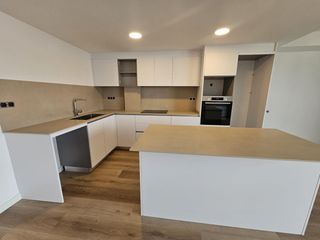 Pis a Sant Celoni. Sant celoni sot de les granotes piso a estrenar esquinero, segun