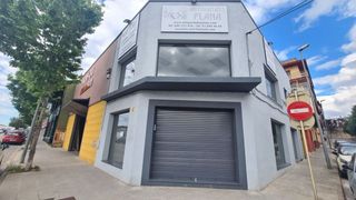 Lloguer Local Comercial a Sant Celoni. Sant celoni  c35  local impecable en primera linia de carretera