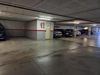 Location Parking voiture  Carrer carrer sant josep 34. Sant celoni centro amplia plaza de aparcamiento en alquiler muy
