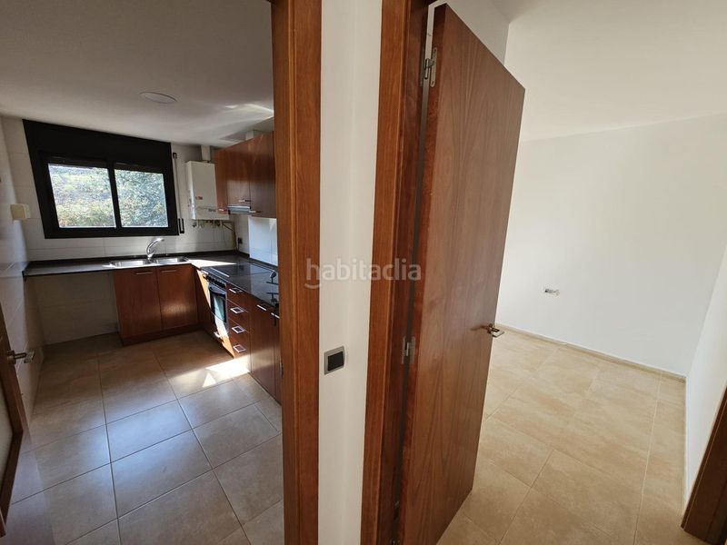 Foto d0e3ddcc-cd2d-4a0d-ad6a-33776d4aed76. Pis amb calefacció aparcament a Sant Celoni