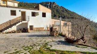 Masia a Jv-3299 8. Casa rural en la pedanía de d. pedro