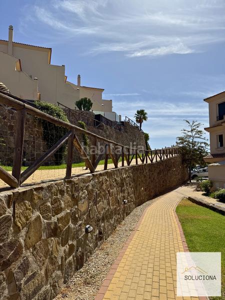 Foto 6d3ddede-4d23-48c3-8809-b3f9320f3b9e. Casa aparellada amb piscina a Costa Esuri Ayamonte