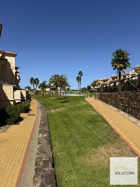 Foto a44e2e2e-c47e-4282-a474-8ab142c11b12. Casa aparellada amb piscina a Costa Esuri Ayamonte