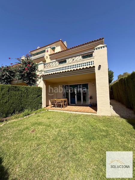 Foto ce00fbdc-aae0-4f17-bb95-45bf2085d62d. Casa aparellada amb piscina a Costa Esuri Ayamonte