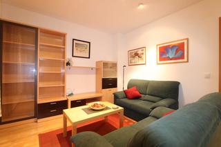 Rent Apartment  Calle de la batalla del salado. Alquiler de piso amueblado – 1 dormitorio – 60 m² – calle de la