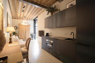 Lloguer Apartament  Costanilla de san andrés. Alquiler de piso amueblado – 1 dormitorio – 45 m² – costanilla d