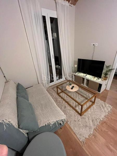 Foto 236e2f00-1529-4c00-8647-de68c6b5faea. Rent apartment in Legazpi Madrid