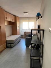 Alquiler Estudio  Calle del ferrocarril. Alquiler de estudio amueblado – 28 m² – calle del ferrocarril (d