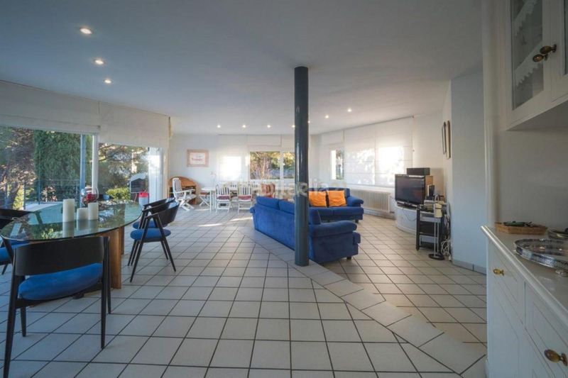 Foto 102c82d2-ffb1-4a50-8f17-9f5b7668da8d. Casa amb aparcament a Port de la Selva (El)