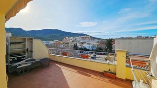 Apartament a La Vila. �tico con terraza y ascensor a pocos minutos del mar en llan��