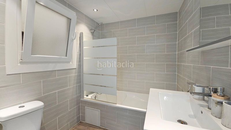 Foto 3a307894-e109-472f-9472-d372a27b3359. Apartament a Centre Roses