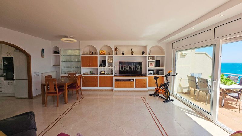 Foto 6004de8b-8008-4057-bedb-722b93b14c33. Duplex avec parking dans Cau del Llop - Super Fener - Fener Llançà