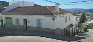 Maison  Calle arcos 37. Casa planta baja con garaje con 260 metros construidos.