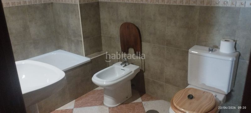 Foto 74d42bd4-6670-4051-b32e-8989665d5f9e. Casa amb xemeneia a Prado del Rey