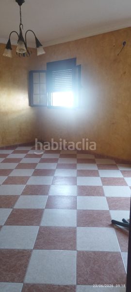 Foto b8883e6d-15f3-4917-bd8e-1a365d3dd76b. Casa amb xemeneia a Prado del Rey