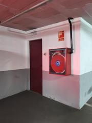 Parking coche en Carrer del consell de cent 396