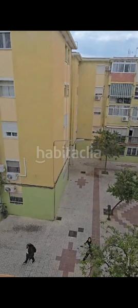 Foto 788215e5-eb25-4be6-b431-ed188c9f8f20. Piso en calle sargento garcía noblejas 6 giron. sin ascensor en Málaga