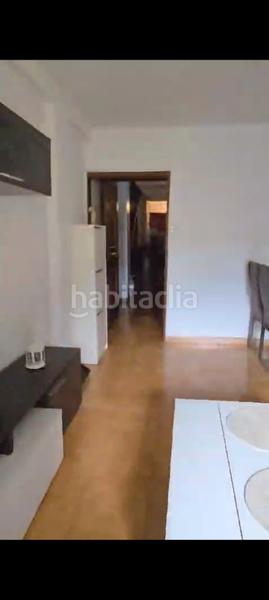 Foto b990e428-0284-46a8-8760-e86942c55cf3. Piso en calle sargento garcía noblejas 6 giron. sin ascensor en Málaga