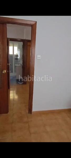 Foto f1120d52-4402-4e6e-a89c-f5d8389193d2. Piso en calle sargento garcía noblejas 6 giron. sin ascensor en Málaga
