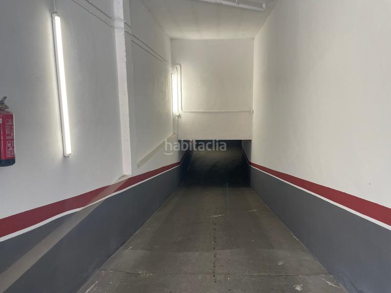 Foto 898228ca-f67d-4c26-8f0a-b145f321e7e6. Posto auto in Armunia León