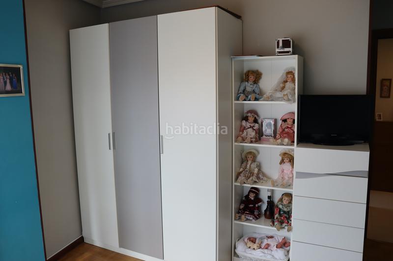 Foto f60324bd-acad-4a99-bc3b-a7092513ad5d. Pis amb calefacció aparcament a Trobajo del camino