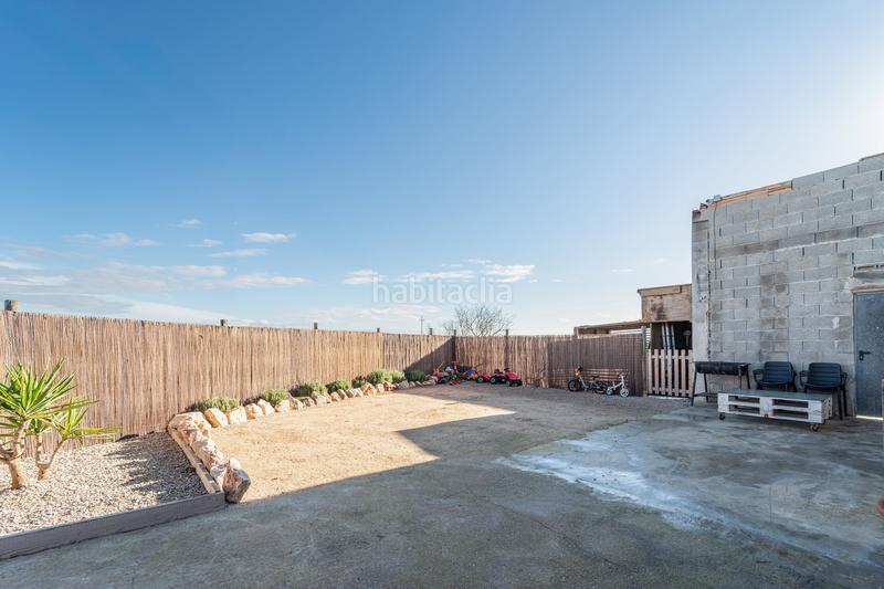 Foto c7acb517-ffb8-4d79-818d-c466f3eff420. Chalet casa de campo en venta junto a es trenc en Campos