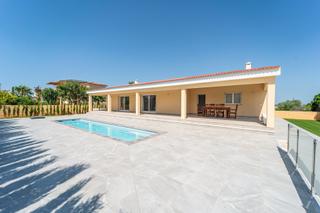 Xalet  Carrer de sa caragola. Chalet de obra nueva en venta en sa rpita con piscina y jardn