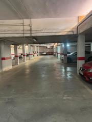 Aparcament cotxe a Calle las lomas 1. Plaza de garaje