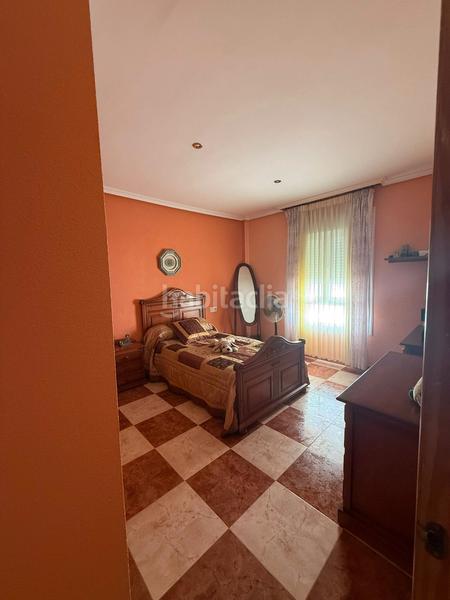 Foto 4fc00462-8e3b-4561-af63-99c82fa4b6a7. Casa aparellada a calle joaquín blume 25 a Roquetas pueblo Roquetas de Mar