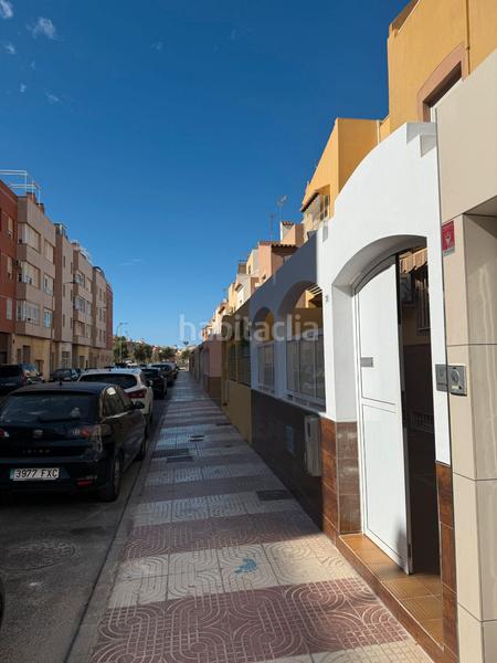 Foto 6e8b0722-1b43-4e97-9c40-66246b7e9838. Casa aparellada a calle joaquín blume 25 a Roquetas pueblo Roquetas de Mar