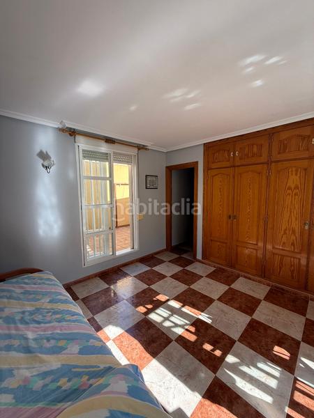 Foto b6593796-4c68-45e9-a86e-a1ec5bb53986. Casa aparellada a calle joaquín blume 25 a Roquetas pueblo Roquetas de Mar