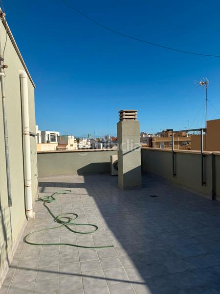 Foto b819efbd-2af5-48a0-847c-0139ad40e782. Pis a calle horno 20 a Roquetas pueblo Roquetas de Mar