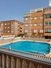 Pis en Calle edimburgo 16. Piso en calle edimburgo en aguadulce sur