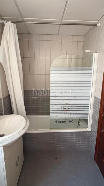 Foto 0df9ddda-0f6e-4f08-bfaf-914d75751bdd. Casa aparellada a calle carmen pinteño 1f a Aguadulce Norte Roquetas de Mar