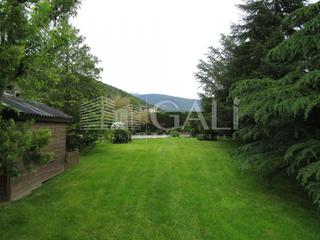 Xalet a Montferrer i Castellbò. Chalet con piscina en venta en montferrer